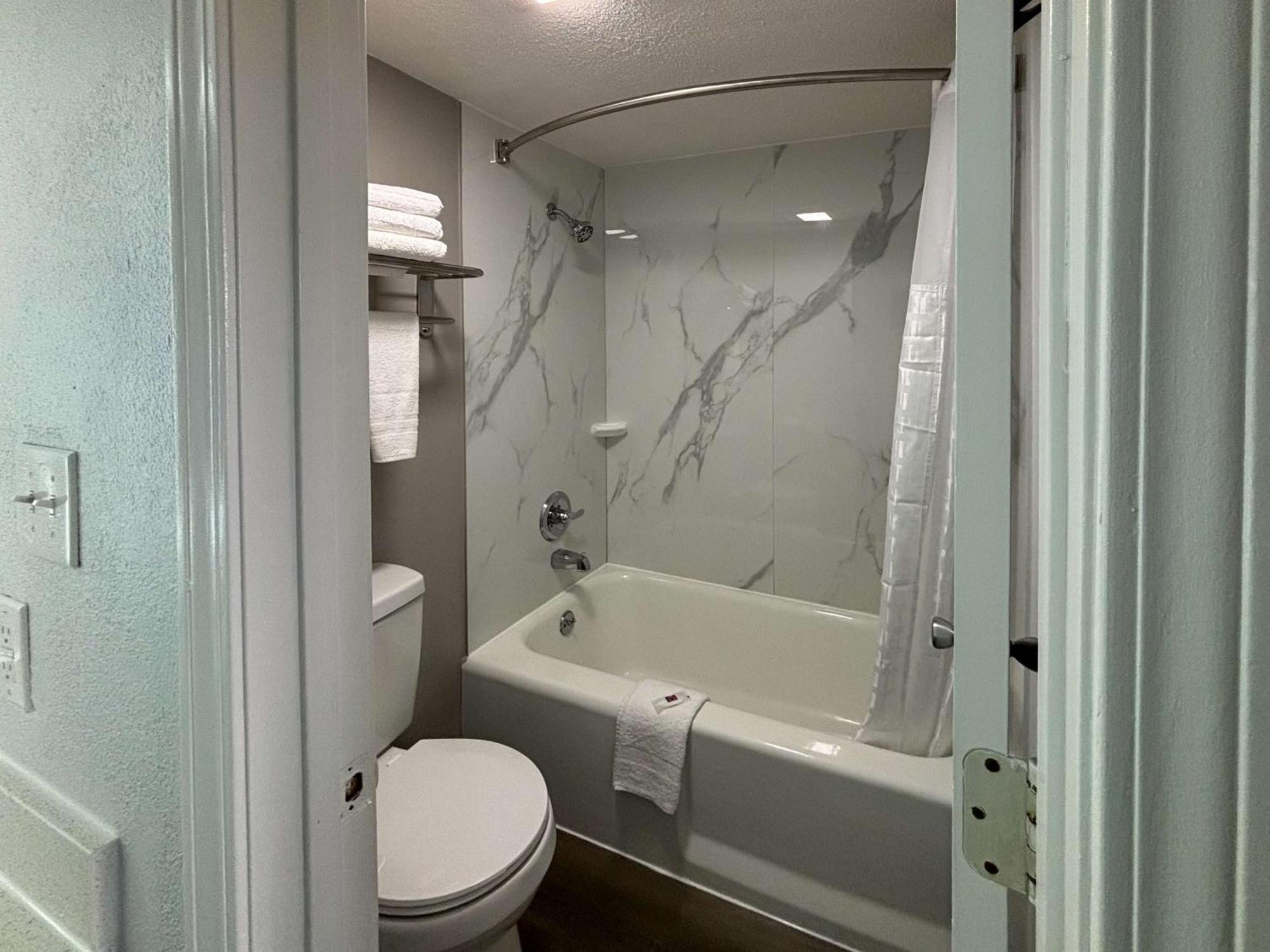 Motel 6 Richmond, Ky Eku Campus Area ภายนอก รูปภาพ