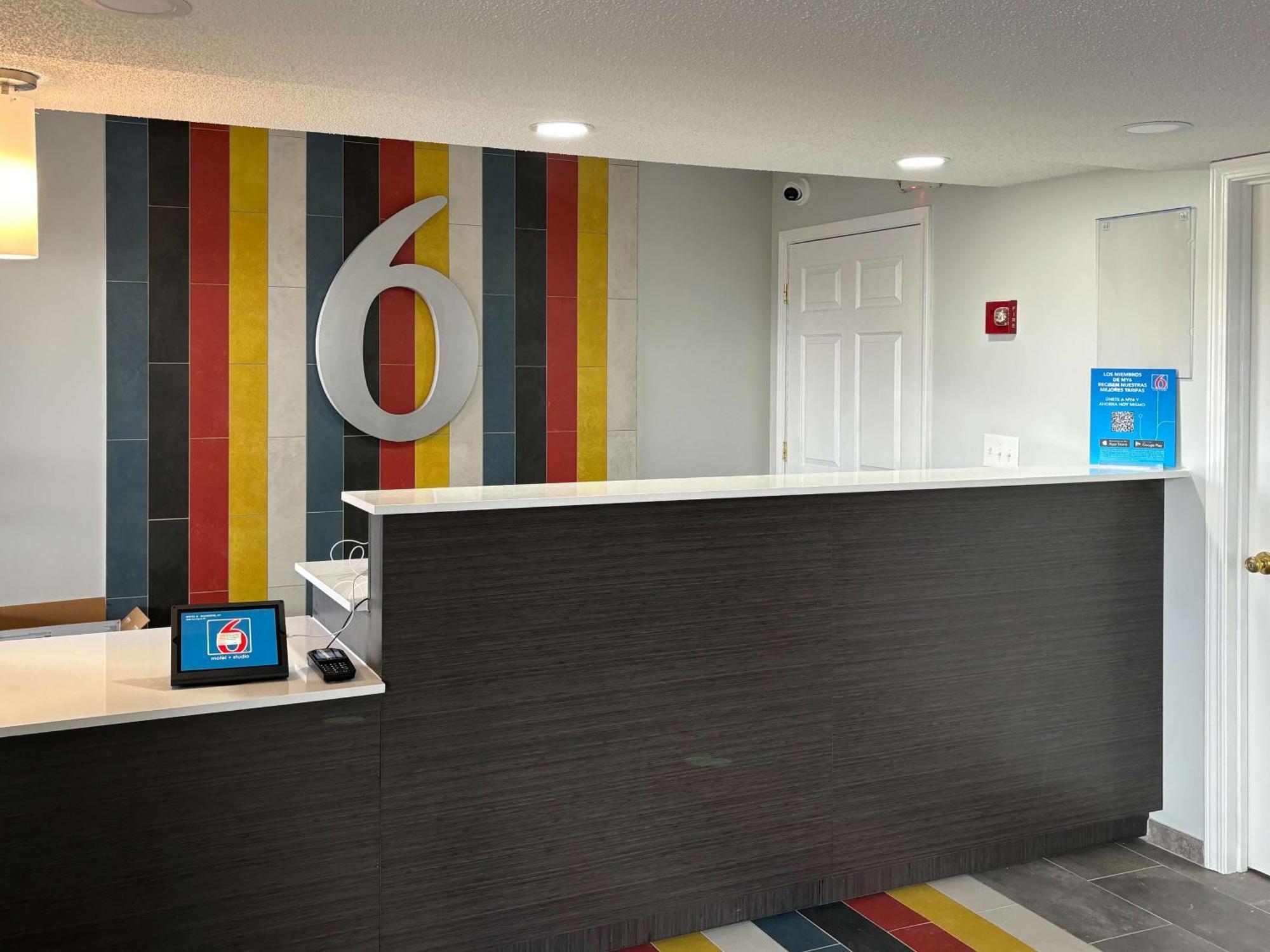 Motel 6 Richmond, Ky Eku Campus Area ภายนอก รูปภาพ